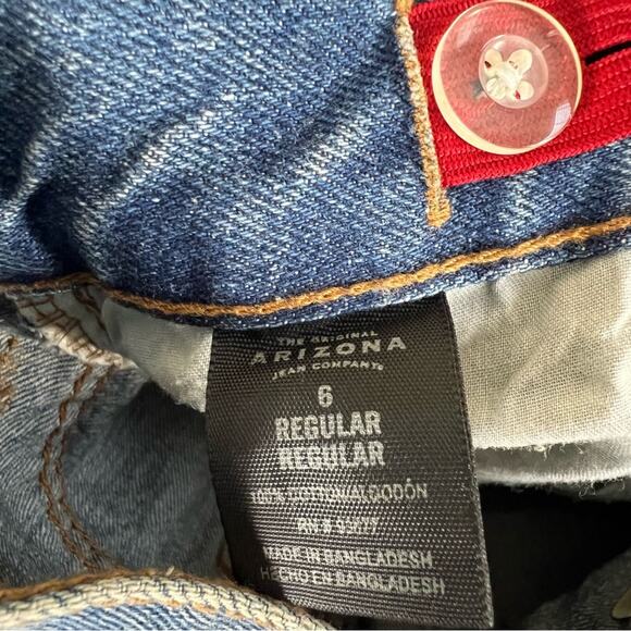 NWT Arizona Jeans Kids 6 Regular Medium Wash Adjustable Waist Slightly Tapered - Picture 6 of 6